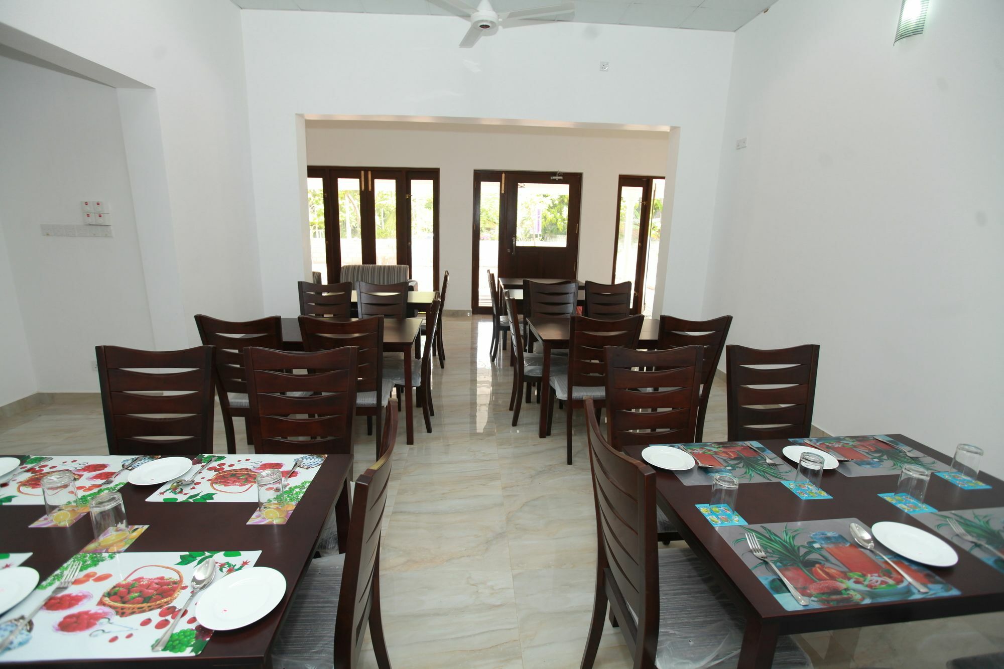 Hotel Lavonka Tourist Rest à Anurâdhapura Extérieur photo